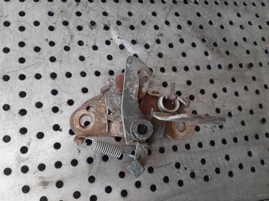 broasca capota peugeot 206