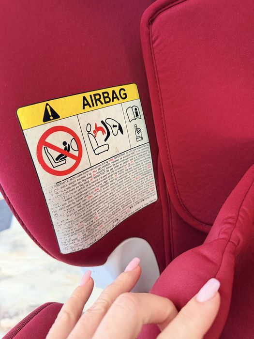 Scaun auto Chicco ISOFIX + Top Tether, 0–25 kg, rosu