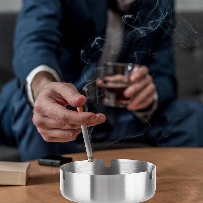 Set 56 scrumiere inox, diametrul de 8 cm