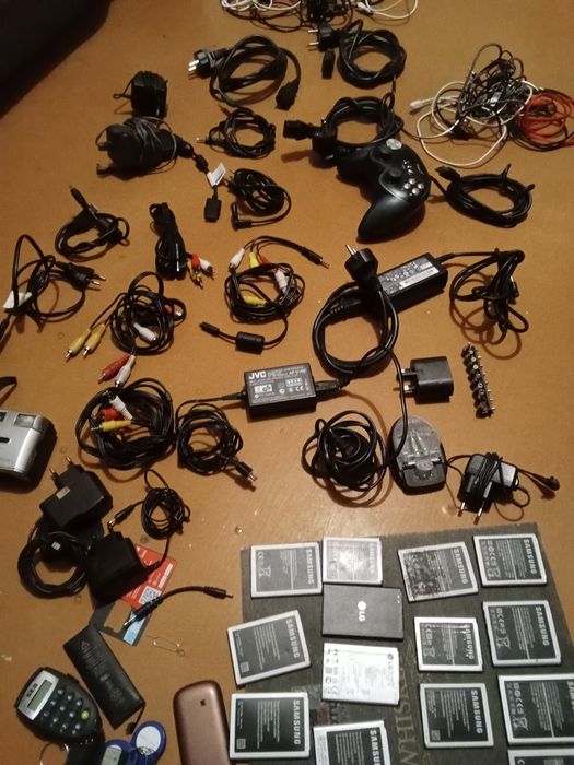 Аксессуары провода и так далее