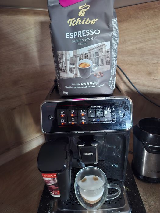 Aparat de cafea Philips LateGo Serie 3200