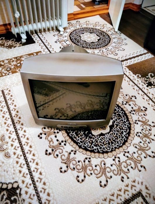 Продаётся телевизор Самсунг