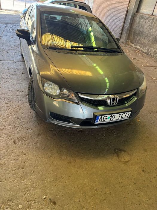 Honda Civic Honda Civic VIII 1.8 iVTEC 140CP 4 usi