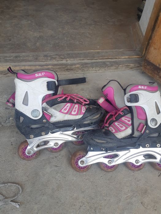 Ролликовый  коньки .