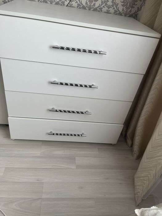 Продам комод срочно