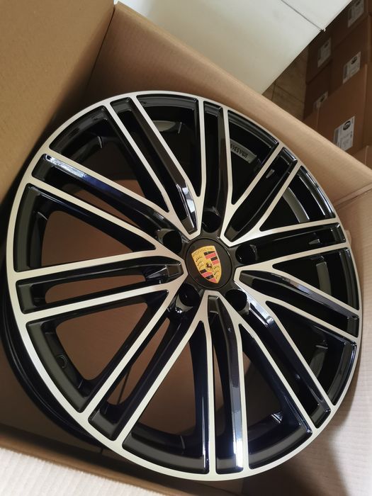 Vand jante de aliaj pentru Porsche Cayenne pe 20 ín2 latimi marca Avus