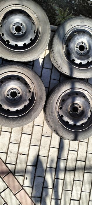 Genți cu anvelope de vară 185/65/R15  88T