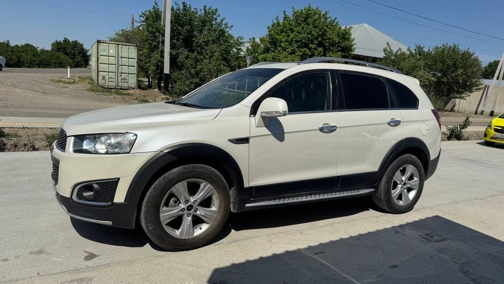 Chevrolet Captiva 2011 — 2