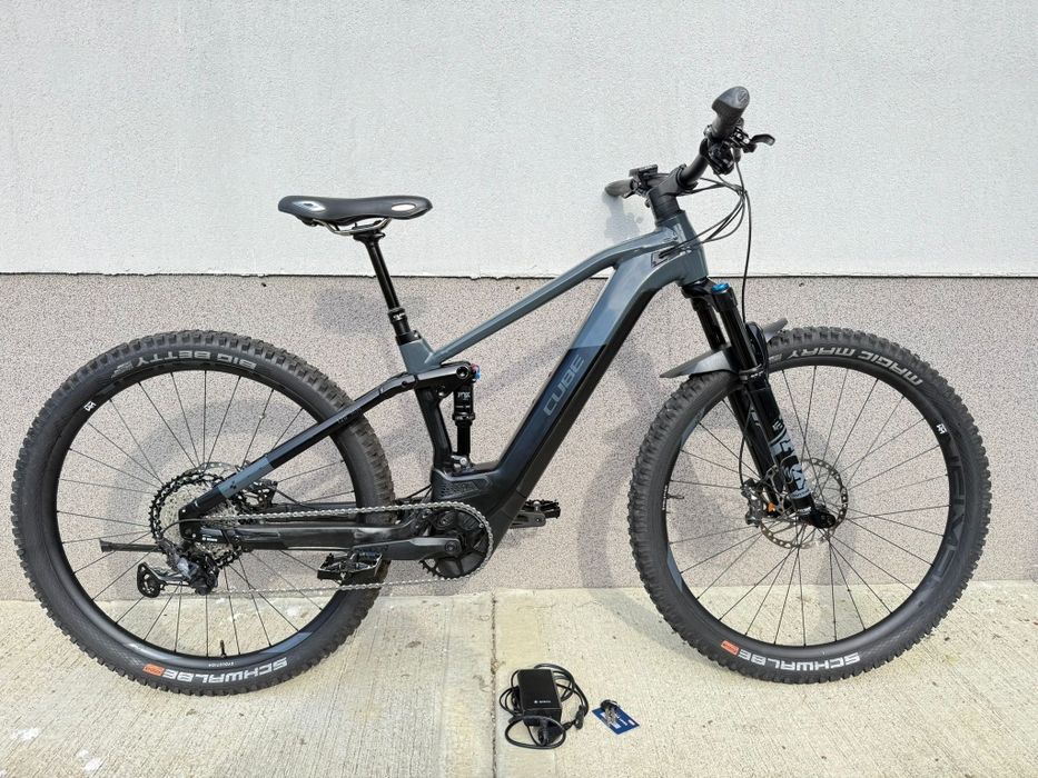 Bicicleta electrica Cube marimea M