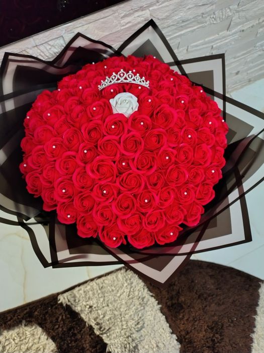 Buchete,ursuleti si aranjamente trandafiri de sapun/spuma/cu sclipici