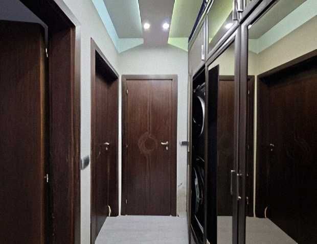 Продава се Тристаен апартамент в София, Център - 91 кв.м за 2858 €/кв.м - Снимка #5