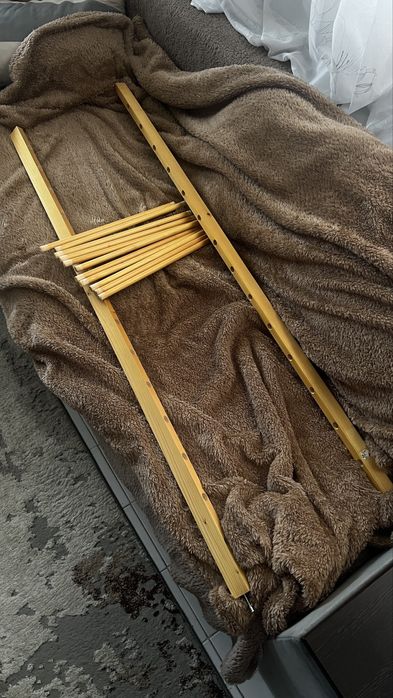 Детско легло с чекмеджета и преграда