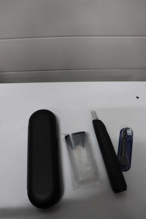 Електрическа четка за зъби Oral-B iO 2 Черна 3 режима на почистване Меко и тихо четкане