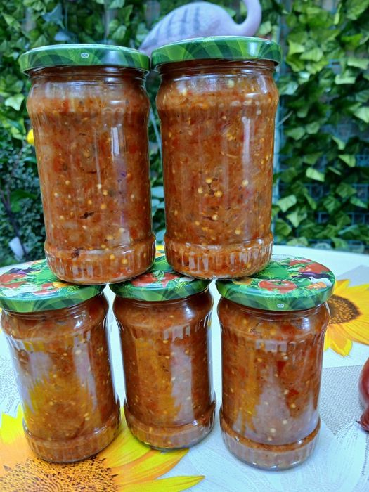 Vând zacuscă de vinete