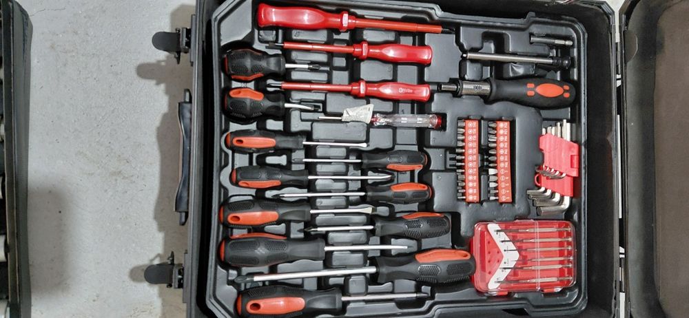 Куфар с Инструменти  189 части