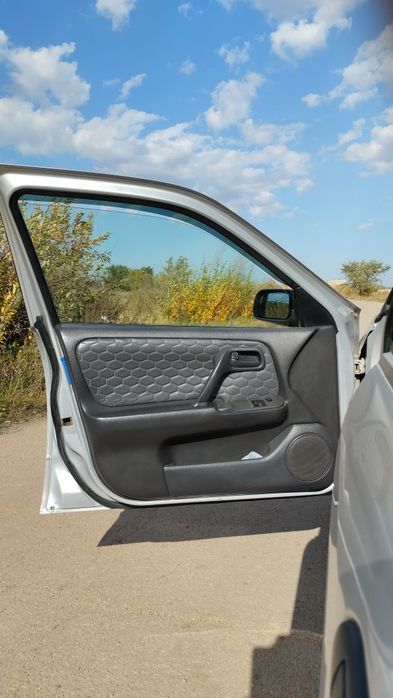 Продам хороший автомобиль Ниссан примера р11
