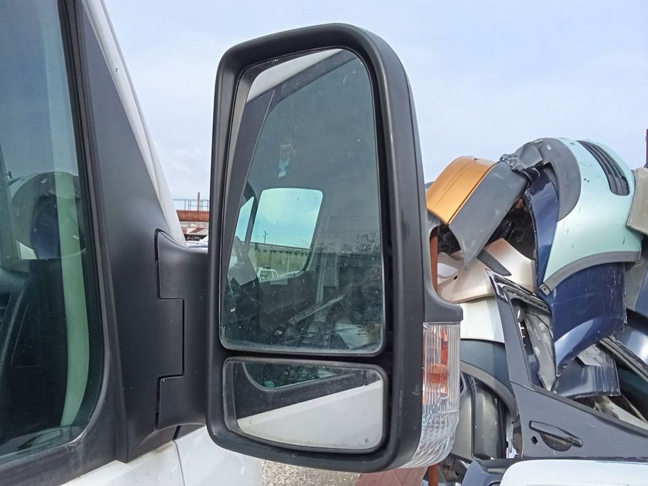 Дясно огледало за Mercedes Sprinter 906