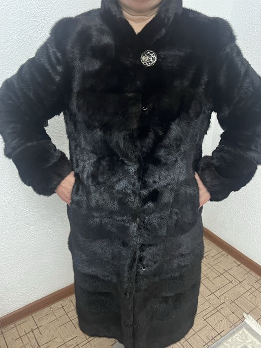 Продам шубу черного цвета