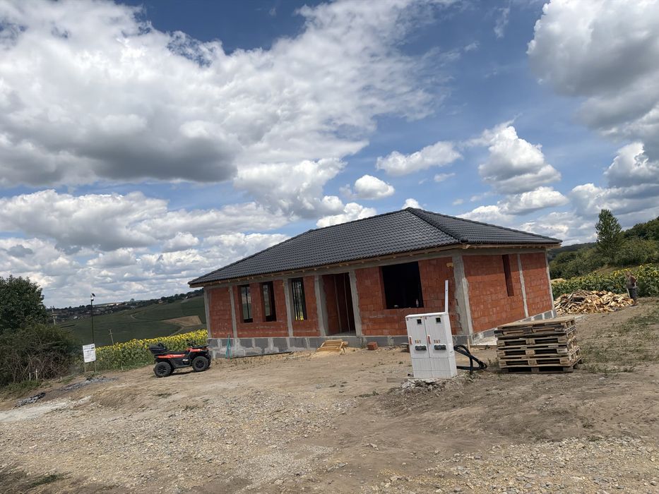 Casă nouă 3 dormitoare Hidișelu de Sus | 502 mp teren | View superb