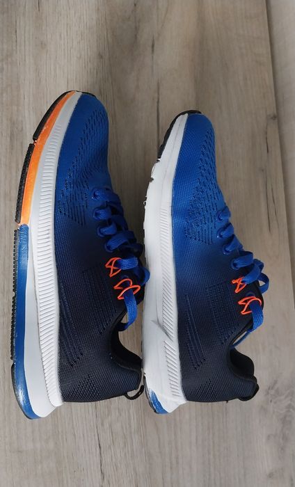 Маратонки 37 номер