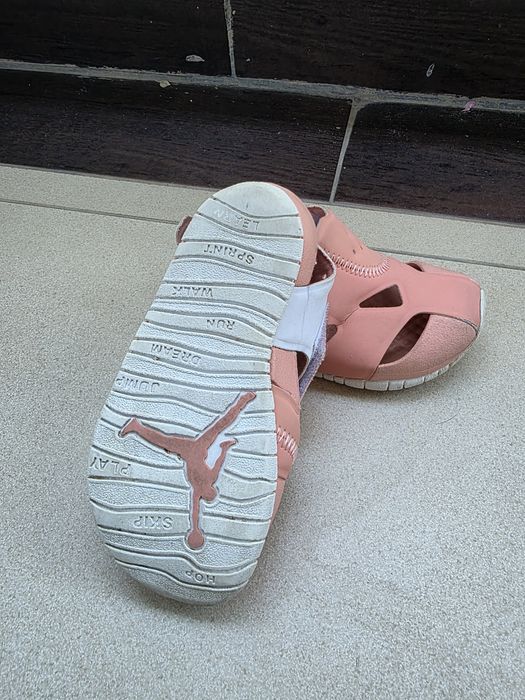 Сандали Nike Jordan Flare 23.5 размер