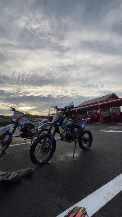 Cross 125cc sau schimb cu ceva mai mare diferenta din partea mea