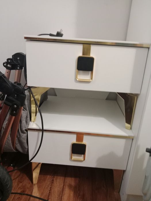 Продам Кровать  с тумбой