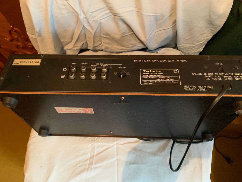 egalizator audio Technics SH-8010