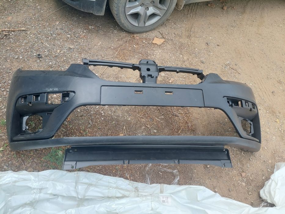 Reno Logan 2018 бампер с трещиной!!!