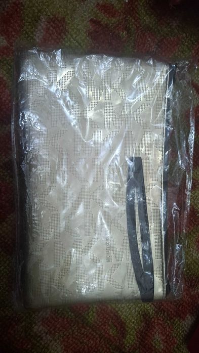 Кашелек грязно розовый и беживый