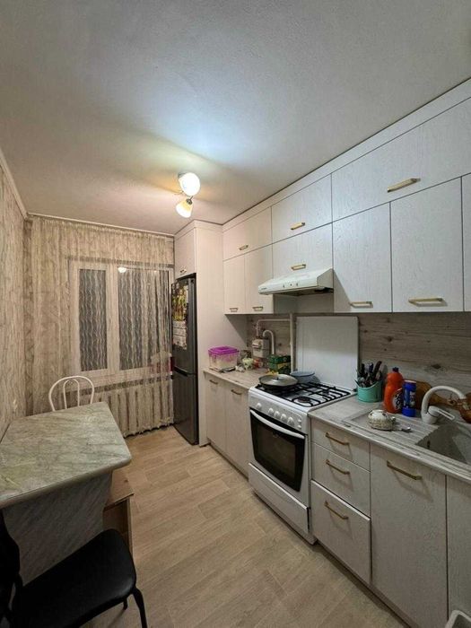 Продам отличную 2 ком.кв. р-он ж.д вокзала  на 2 этаже из 5