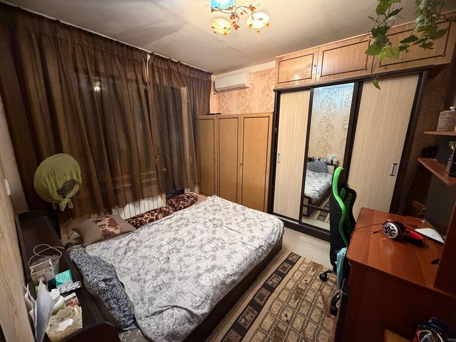 Код 875 Срочно продается 2/3/4 Куйлюк массив 1 77 серия кирпич