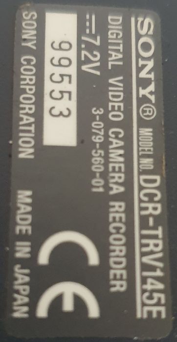 Vând cameră video digital  8 Sony DCR-TRV145E defectă