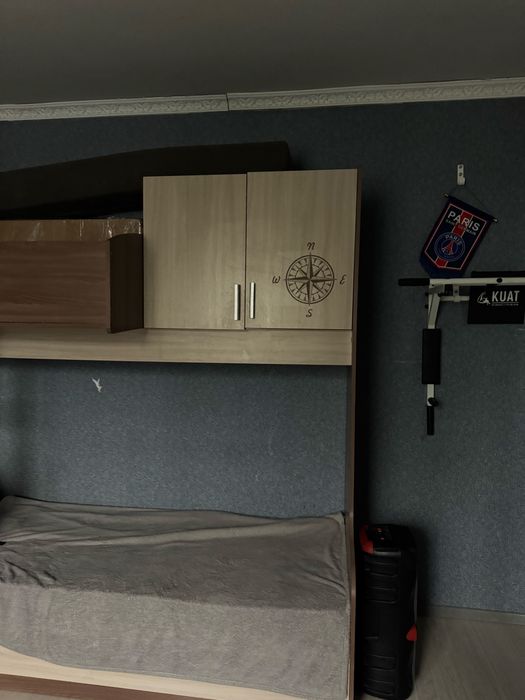 Двухярусная кровать