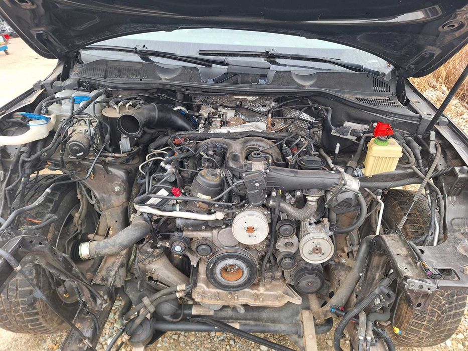 Dezmembrez VW Touareg 7P Facelift 3.0 TDI CVVA 272 de cai Euro 6
