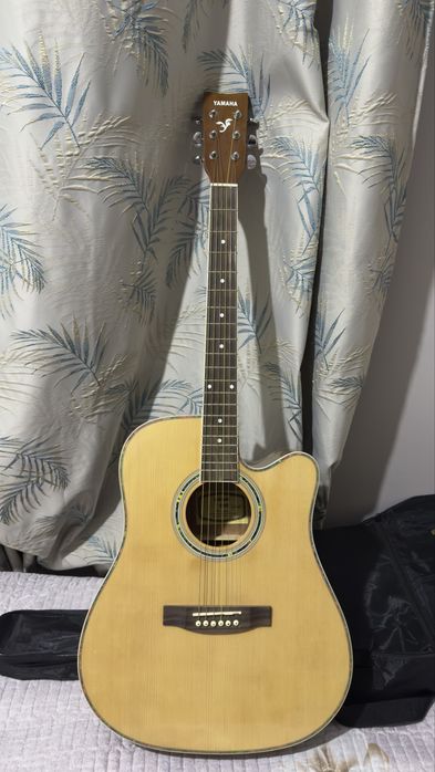 Гитара Yamaha Ямаха