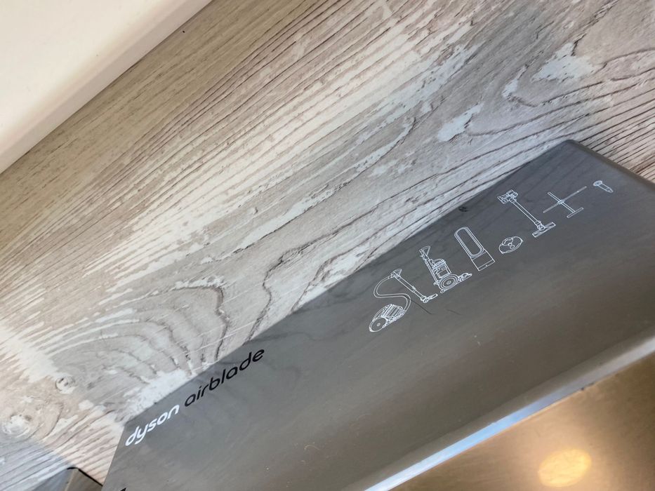 Uscator maini Dyson Airblade V