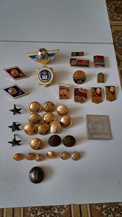 Значки    - пуговицы