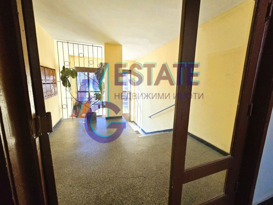 Тристаен апартамент в гр. София, жк. Люлин 3