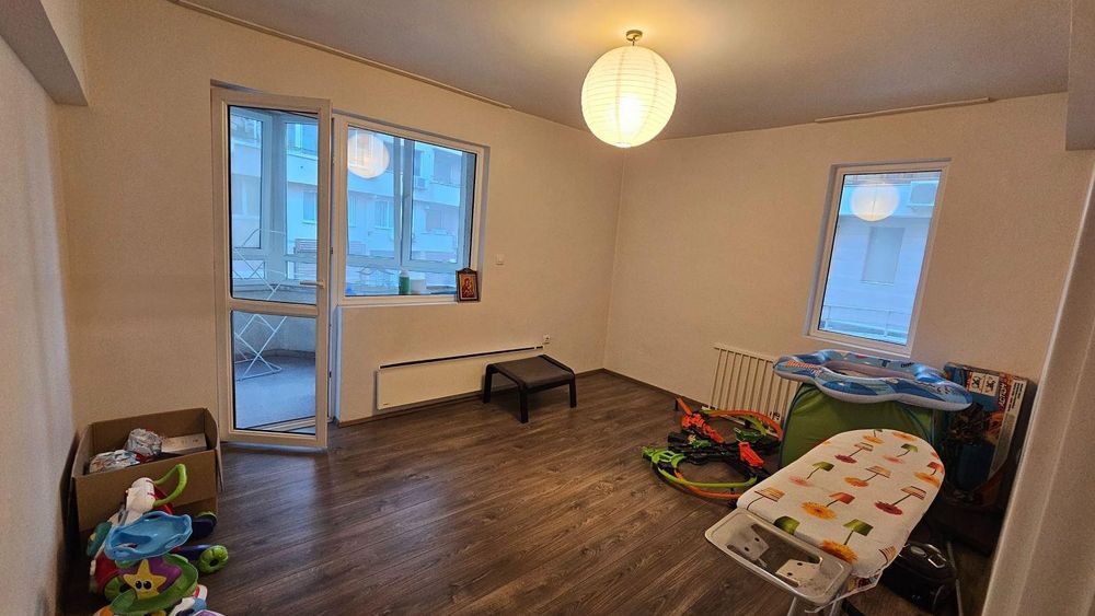 Дава се под наем Тристаен апартамент в Варна, Базар Левски - 100 кв.м за 750 € - Снимка #5