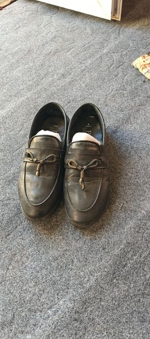 oyoq kiyim 40 razmer