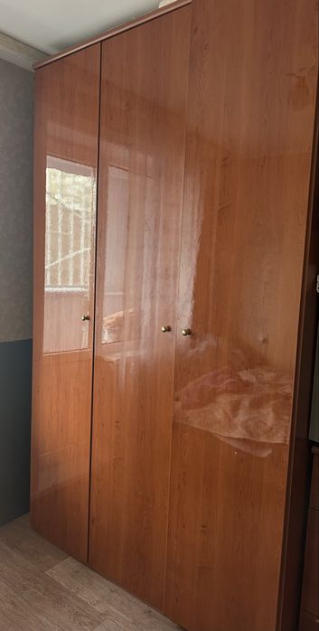 Шкаф и комод для спальни