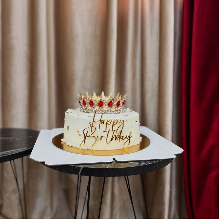 Торт с короной Астана