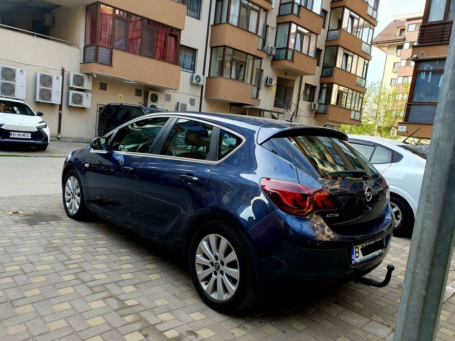 Opel astra J 2011 euro 5  intretinuta 1.7 cdti Proprietar