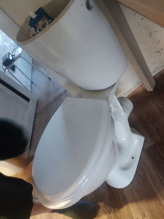 Продам унитаз Б/У