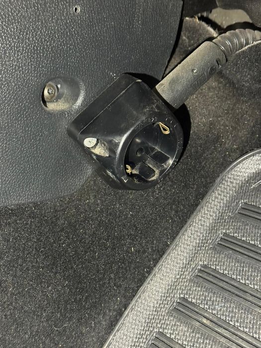 Skoda Octavia2 1.6 MPI GPL/ GAZ+benzina
Consuma ff putin! 6,5% pe g