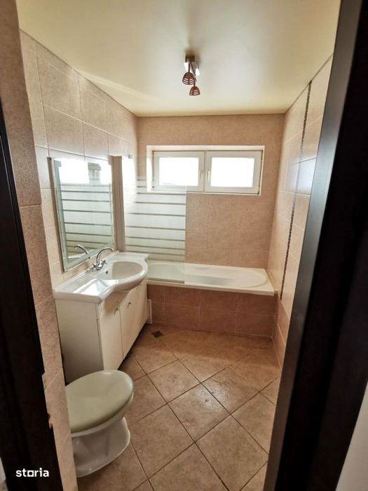 Apartament cu 2 camere + garaj si boxa, Floresti, strada Stejarului