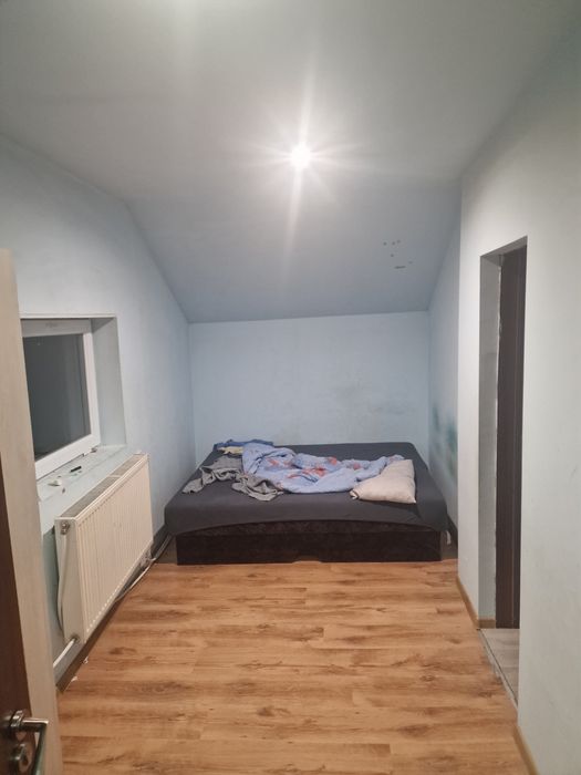 Продава се къща до старческия дом