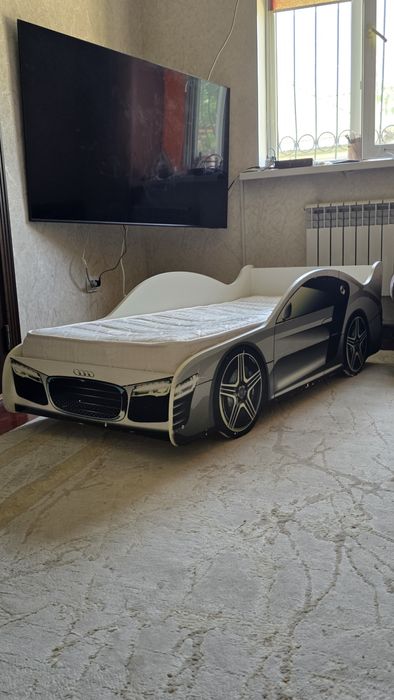 Детские кроватки машинки.