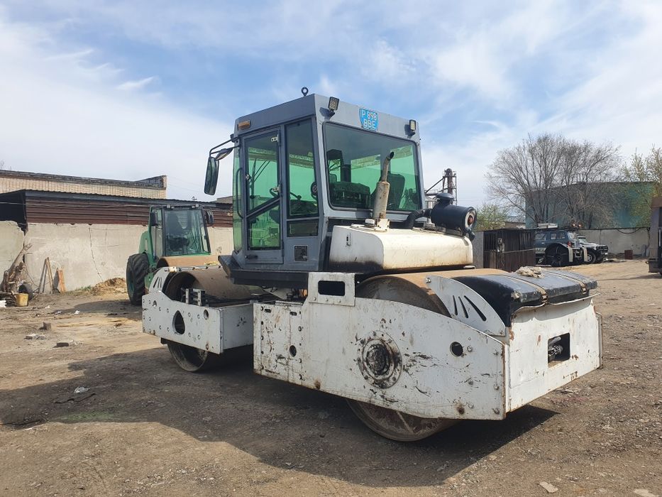 Продам Каток вибрационный двухвальцовый